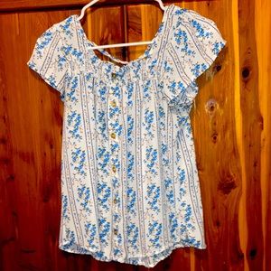 No Boundaries floral blouse